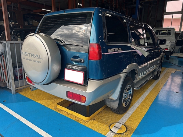 スペイン製のＳＵＶ。の画像