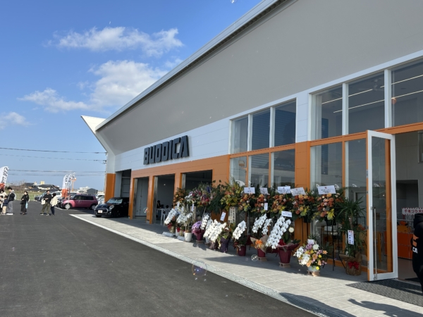 あの店舗がグランドオープン。の画像